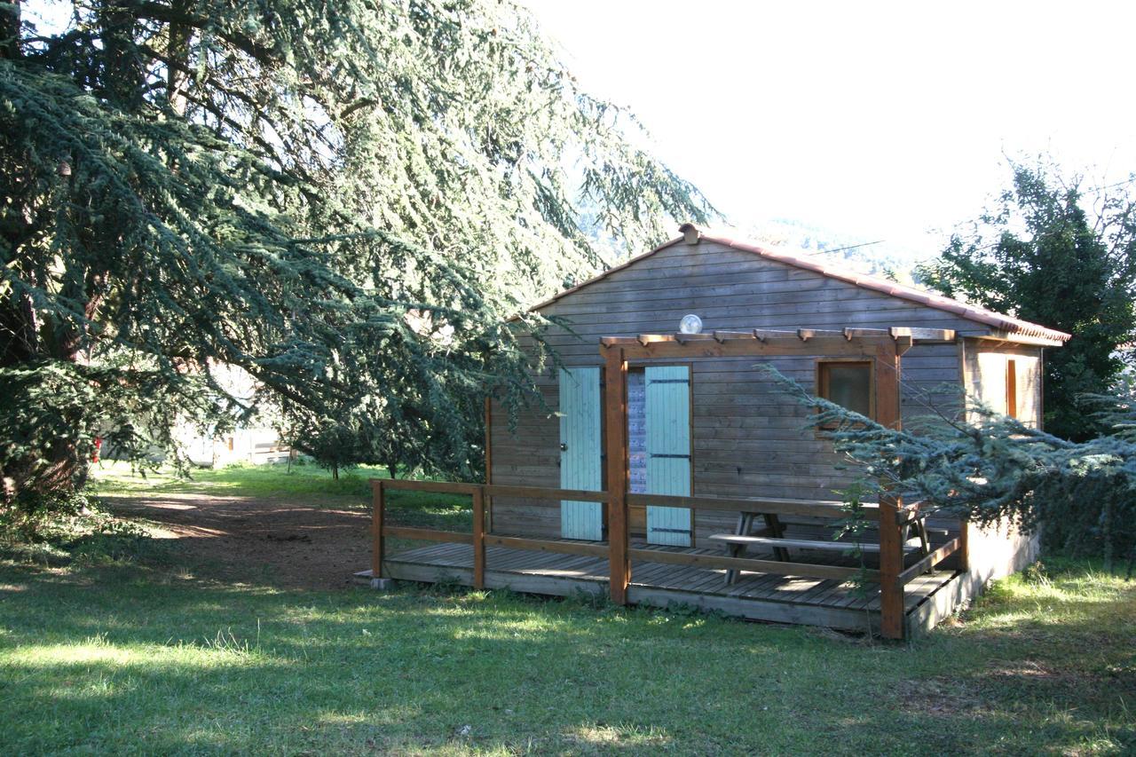Les Chalets Du Domaine Des Soyeux Saint-Julien-Molin-Molette Zewnętrze zdjęcie